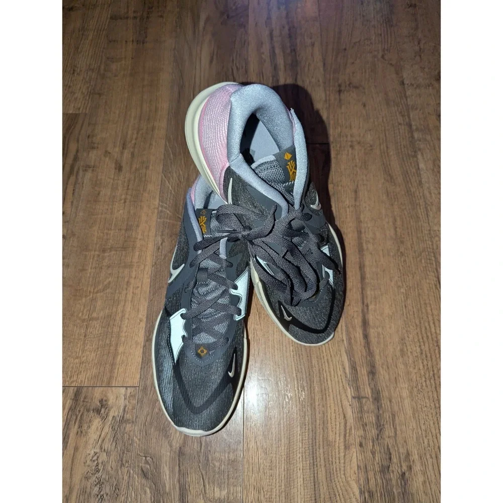 Nike elevate your